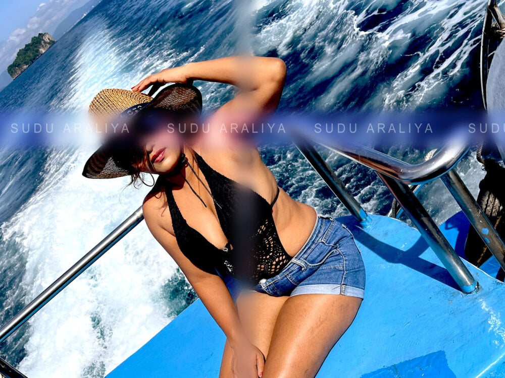 Sudu_Araliya_のオフラインXXXチャット