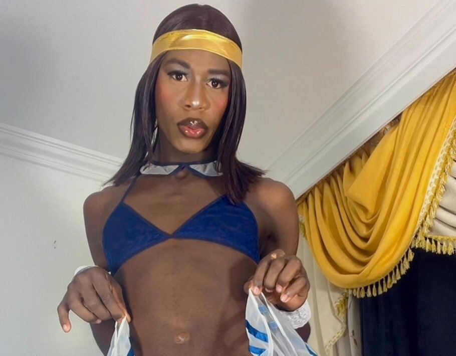 Live sex webcam photo for Alex_Keit #290381934