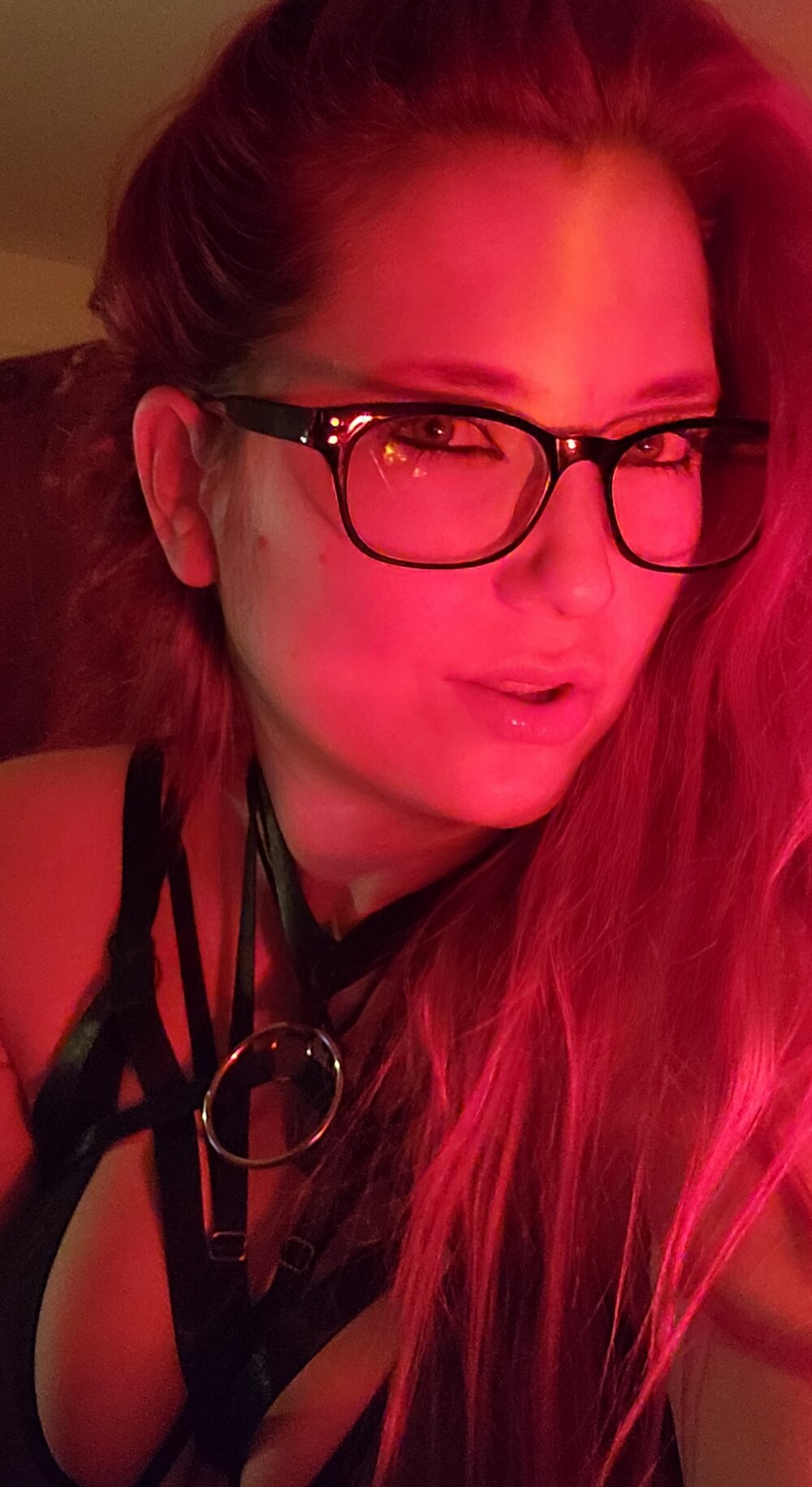 xxladyinredxx's Offline Chat Room