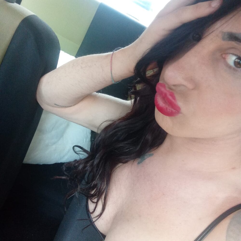alexiatrx from stripchat
