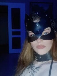 Breann_Flower's Offline Chat Room
