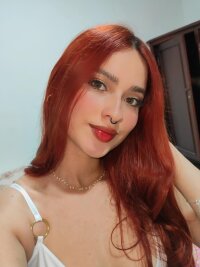 Pamela_pinkk's Offline Chat Room