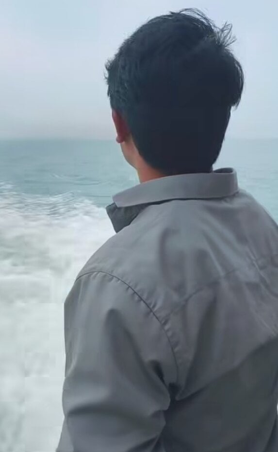 Desi_threesome_ profile