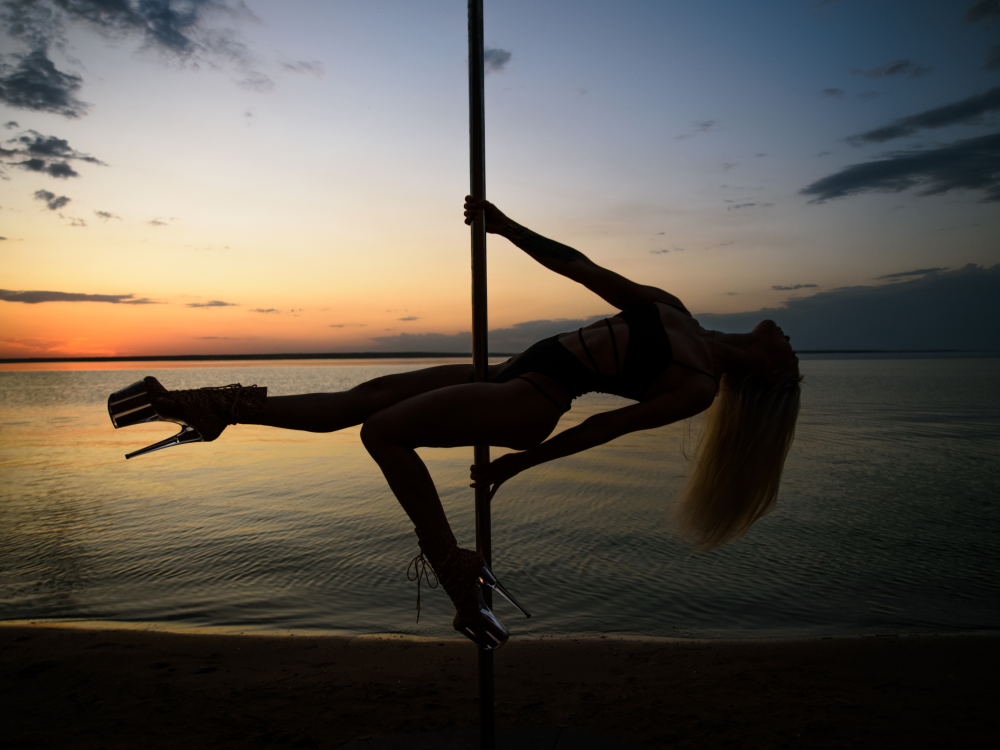 sexcams-joy.com snowypearl livesex profile in small-tits cams