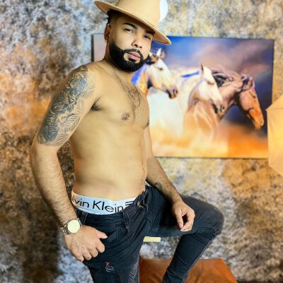 Harold_black30
