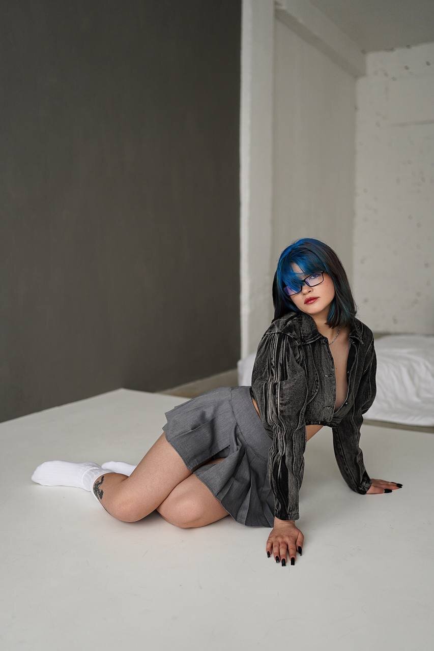 MelanieBlack7