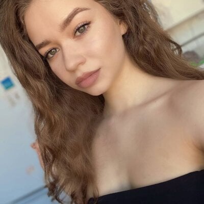 Vivian_Naytt