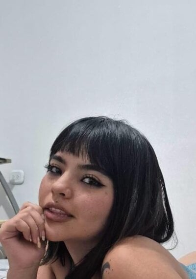 _aiitana Female Cockrating Live Webcam Porn
