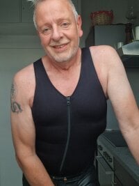 Dennislover007's webcam live show