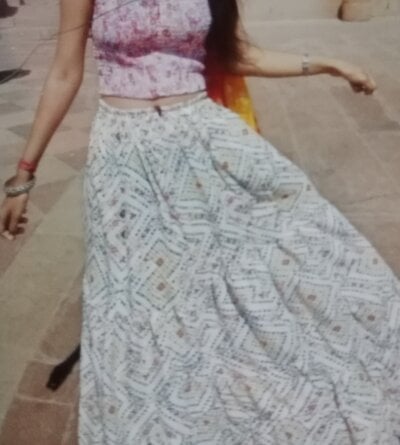 Bhabhi_ki_behan on StripChat
