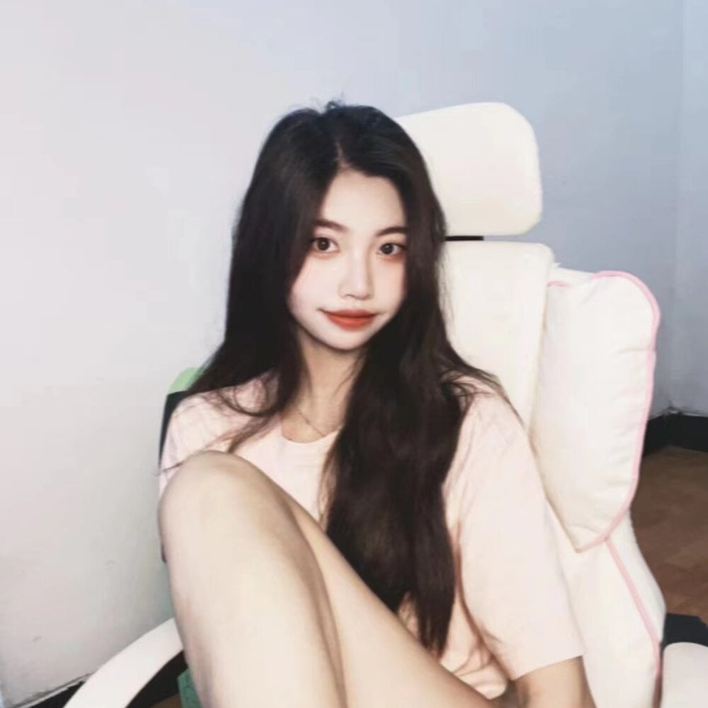 LeeenMoon nude on cam A