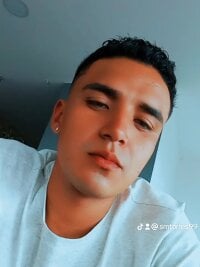 paulzorrita26's webcam live show