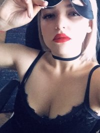 MissCountess' Offline XXX Chat