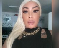 Tia_Diamonds' Offline XXX Chat