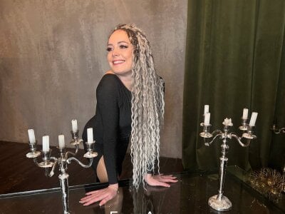 SamanthaReider Live Cam on StripChat