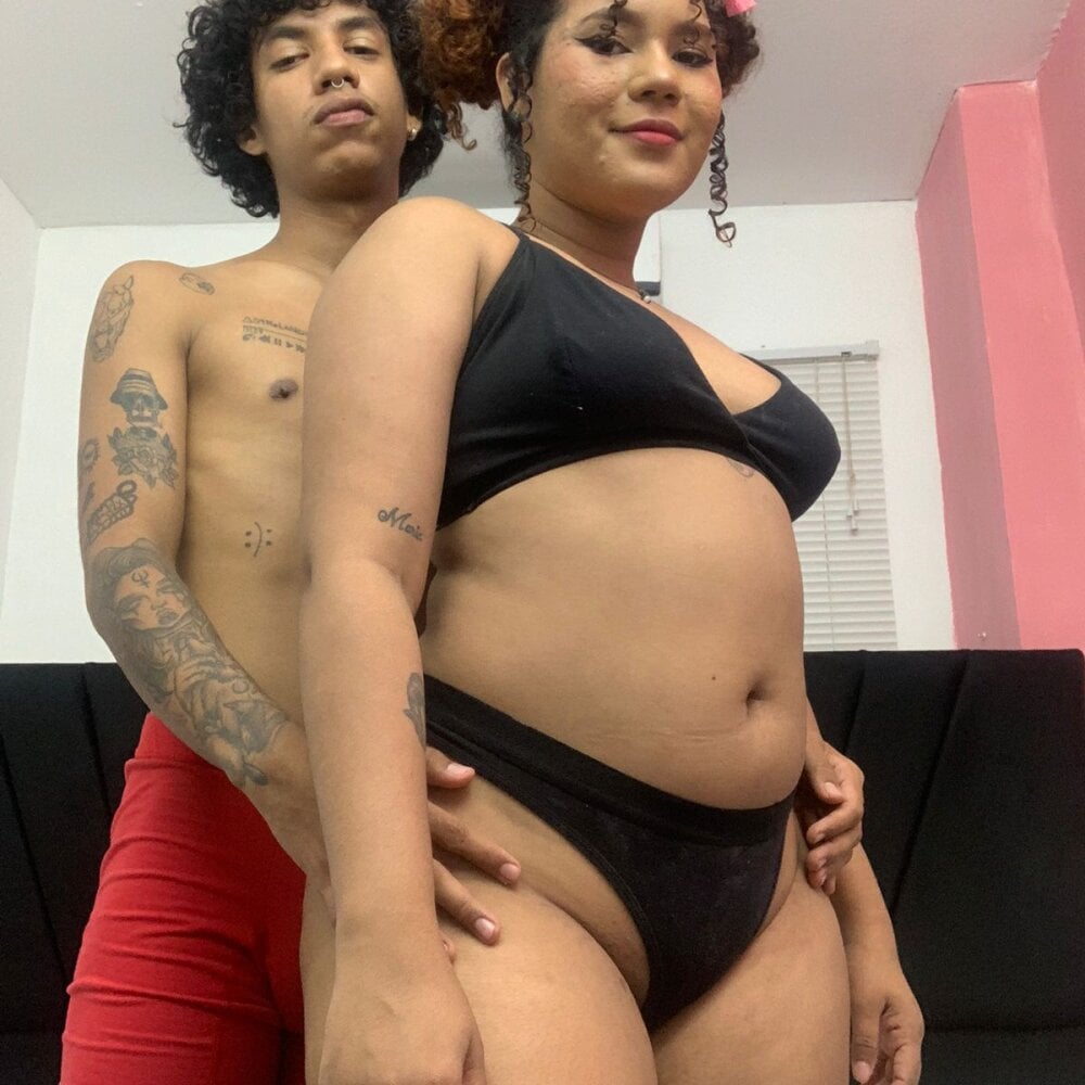 Watch hornycouple-18 live on cam at StripChat