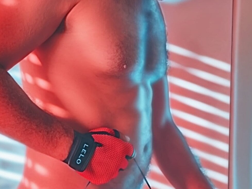 Cam boy Lelo_Stisfiyer