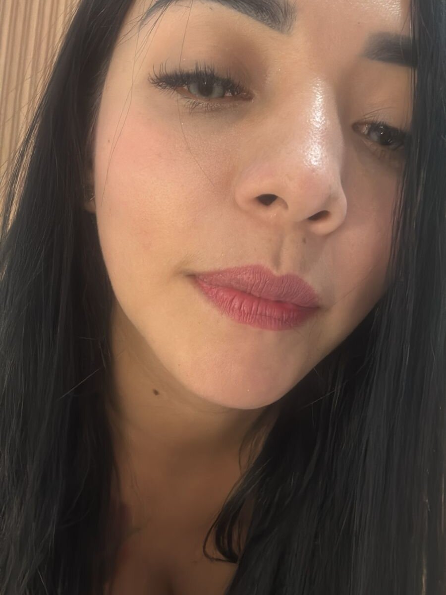 watchgirlcam.com sammyboom_132 livesex profile in whispering-woods-of-europe cams