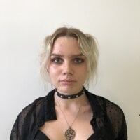 JessBrewerr's Offline Chat Room