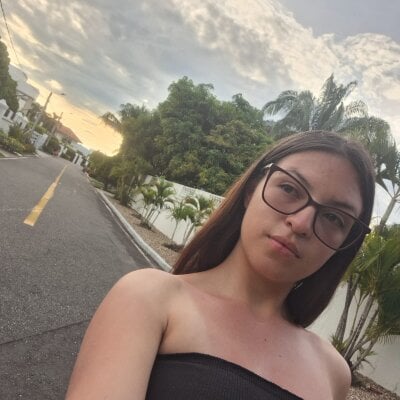 ela_pink1 from stripchat
