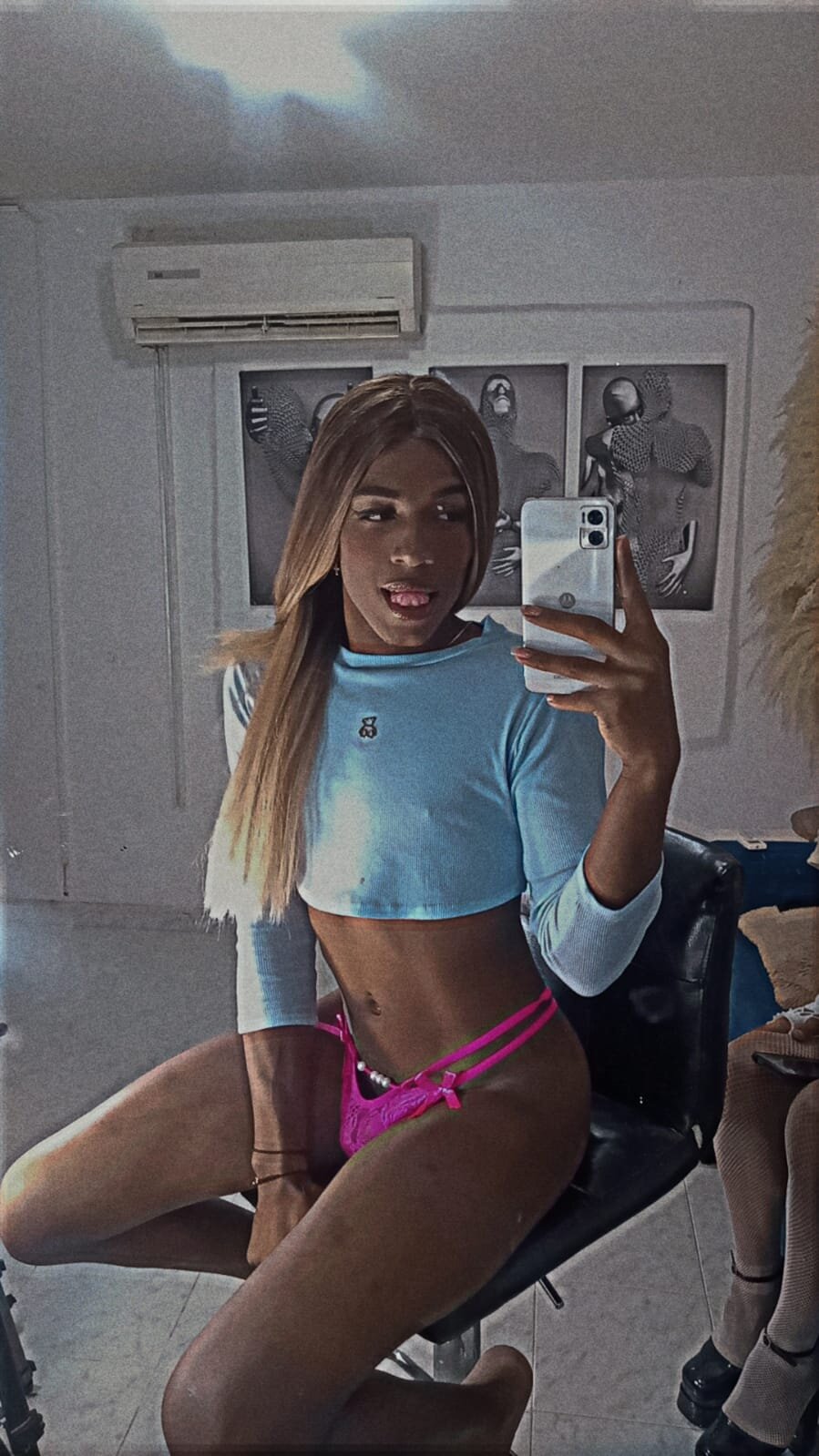 hellen_jh0ns