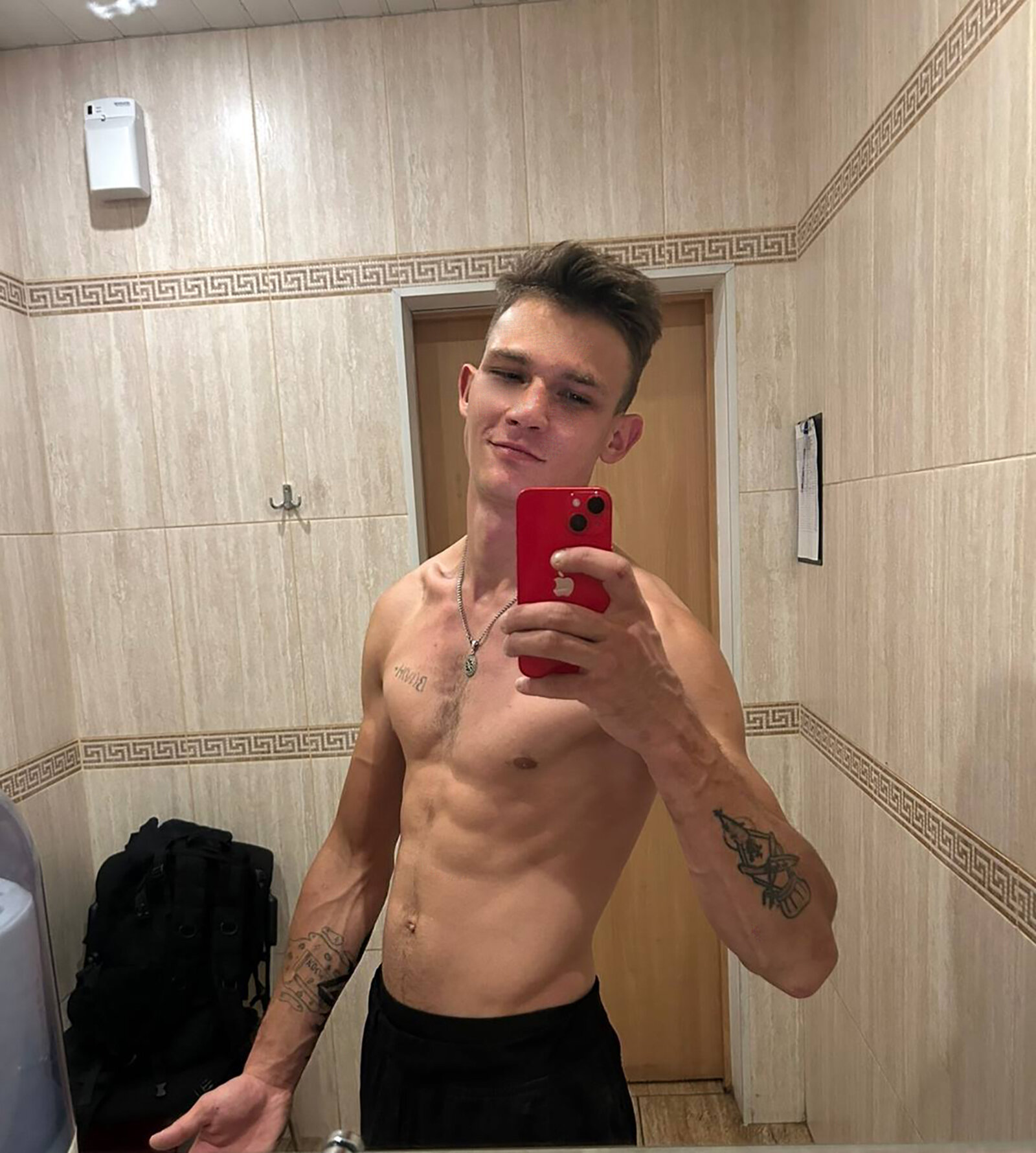AdamGold01