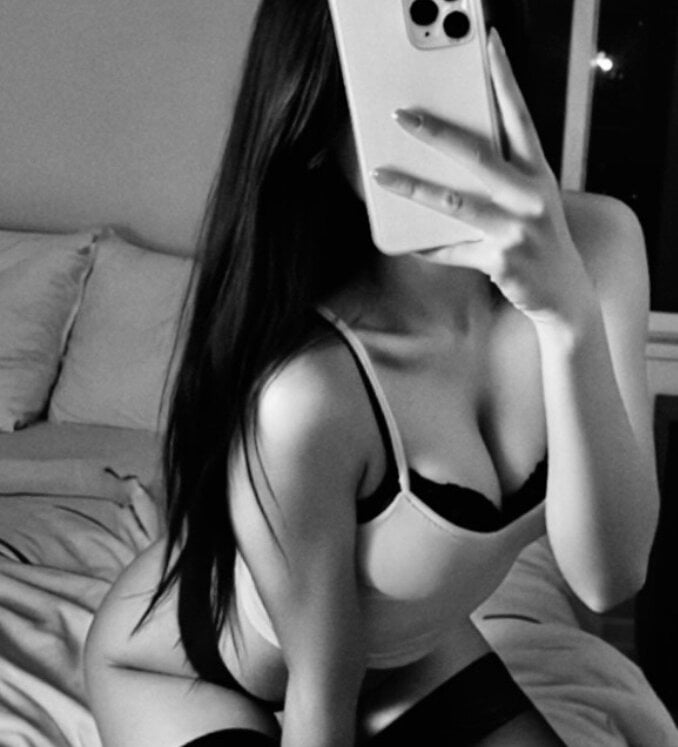 lilitttttt Offline XXX-chat