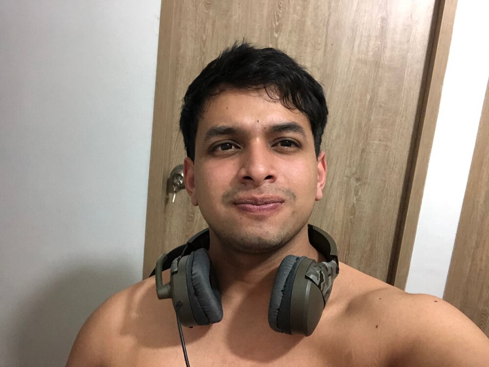 lalo_dick from stripchat