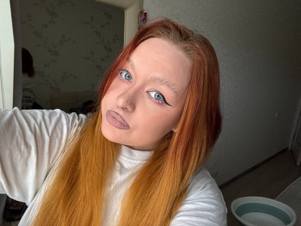 CassandraRedd profile