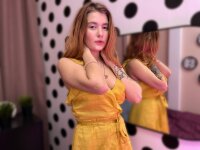 Gloria_Faimos' Offline XXX Chat