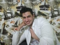 Mikesandoval96's Offline Chat Room