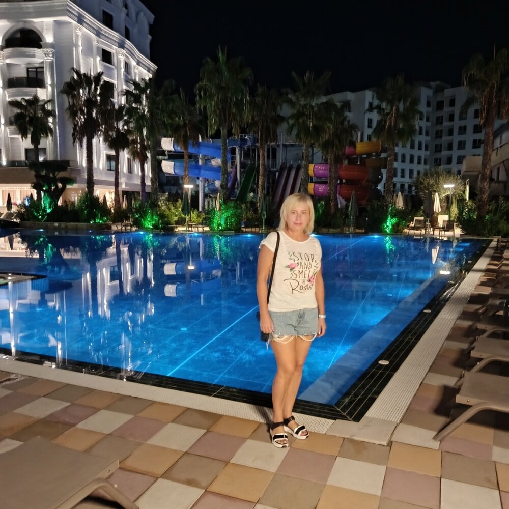 livesex.fan laurenwishy livesex profile in straight cams