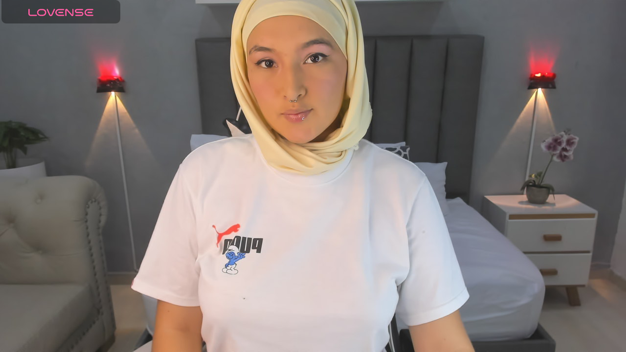 hulya_naim