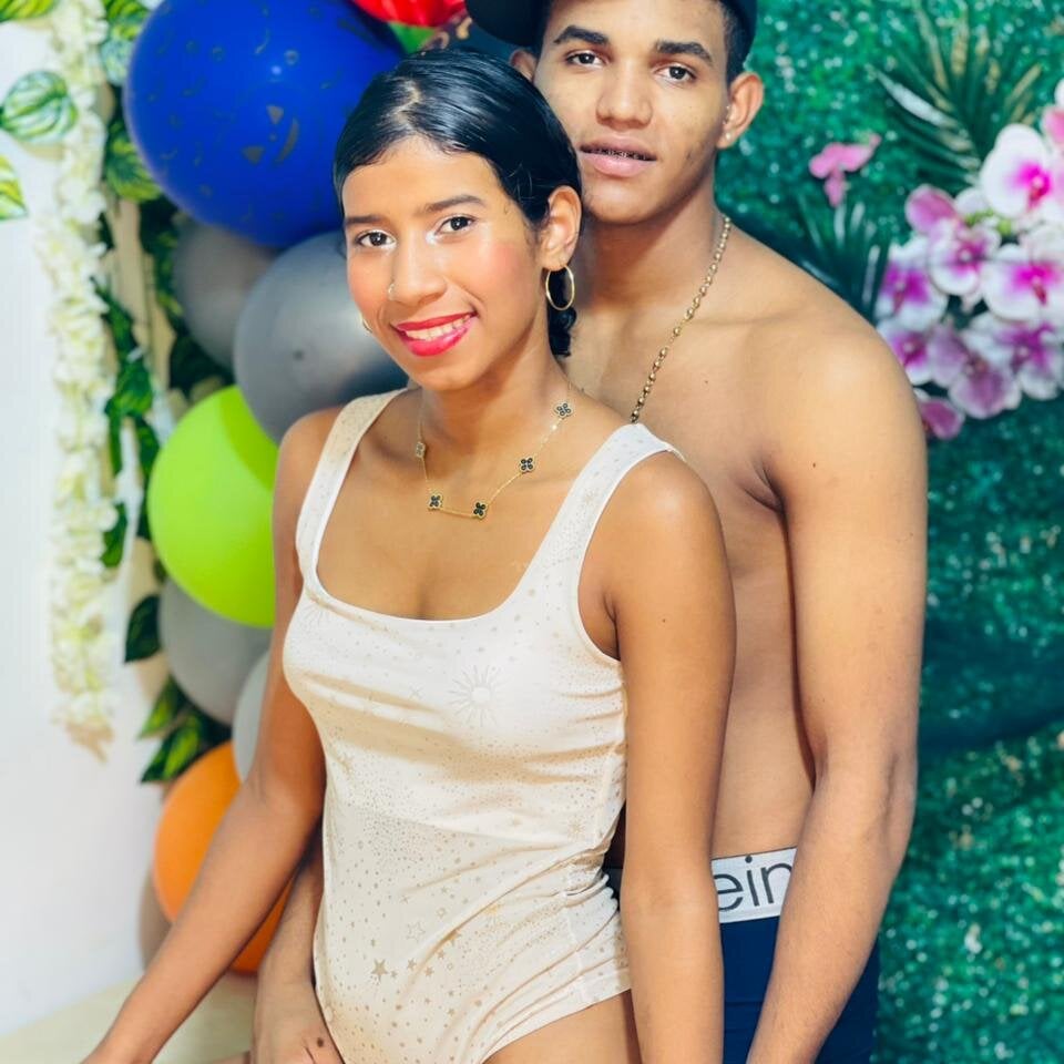 daphnerandrogerrr from stripchat
