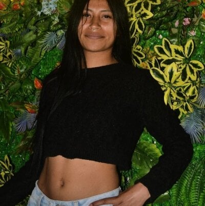 Pocahontas- Female Newpetite Live Webcam Striptease