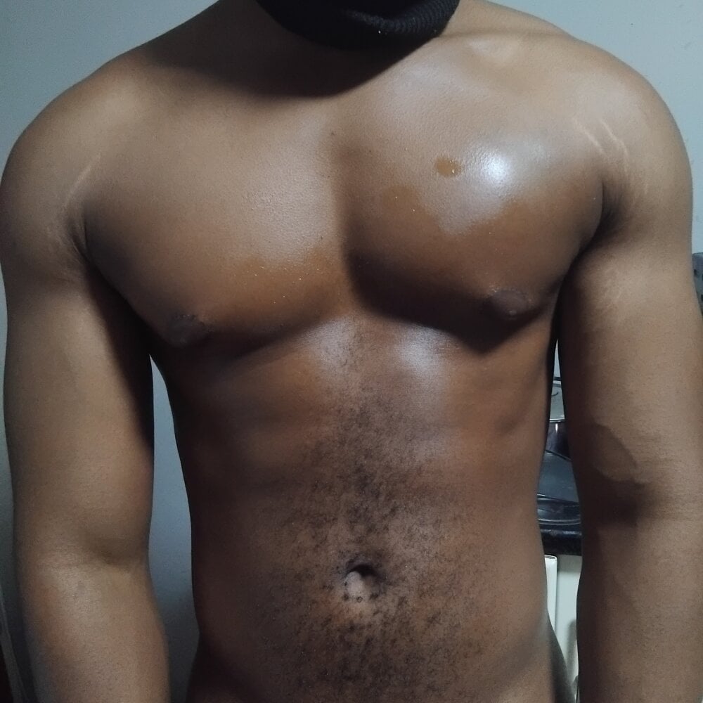 Xcel98r live cam model at StripChat