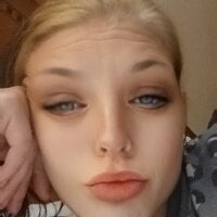 freakycmb's Offline Chat Room