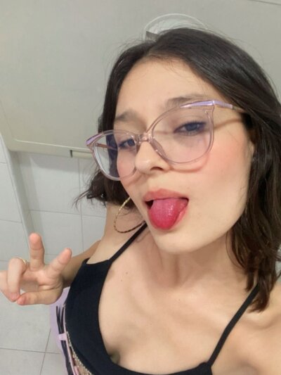 Ary-18 - Stripchat Teen Lovense Blowjob Girl 