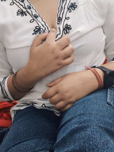 Hot_kavyaa