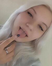 Nikaa_Moon's Offline XXX Chat