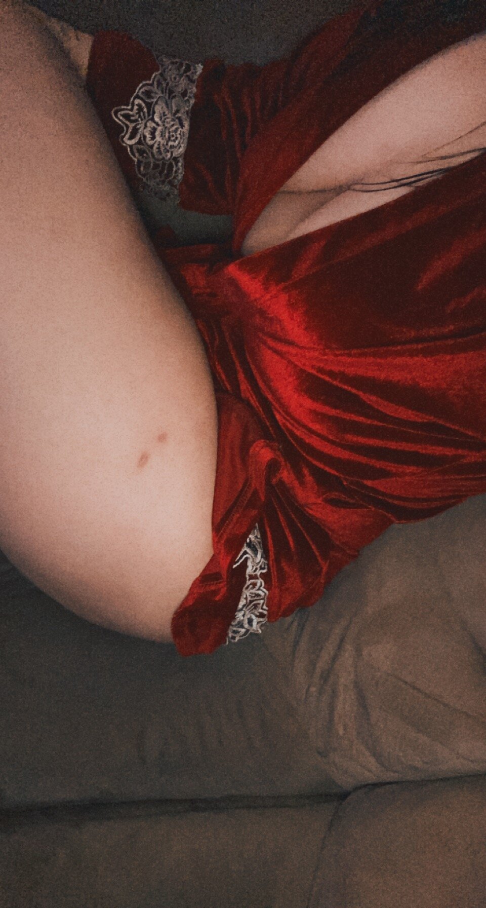 Curvy_WaterFall_Pussy
