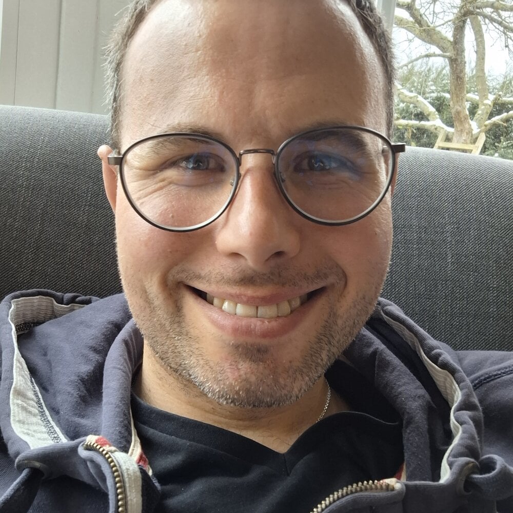 Simonudist: офлайн-секс-чат