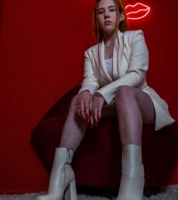 EmilianaRisky's Offline XXX Chat