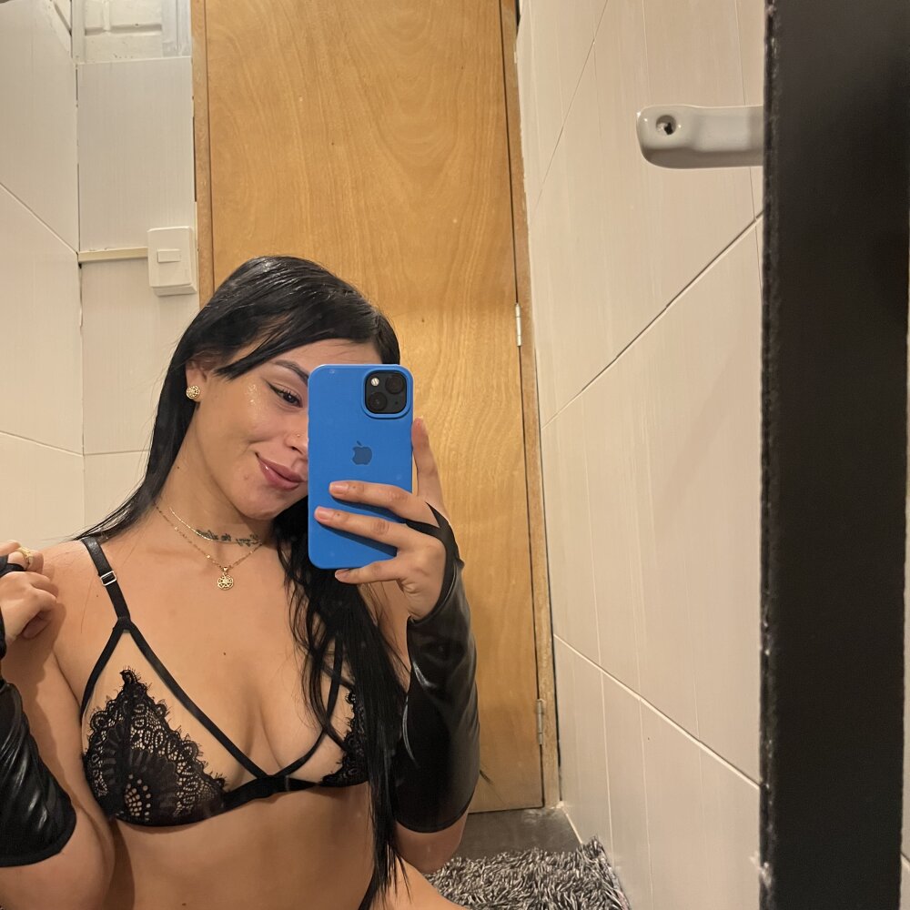 zamiandsamantha from stripchat