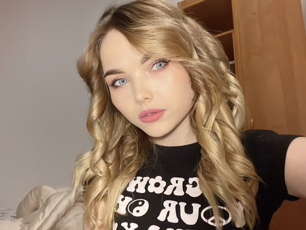 -FavoriteGirl- 🎊 live naked chat