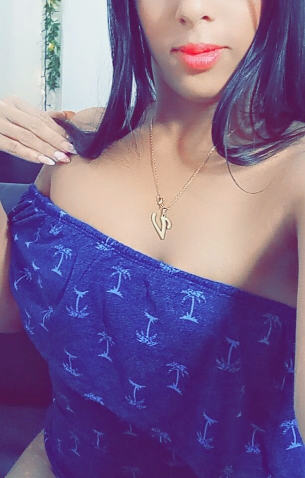 sweet-sophie Chat Room offline