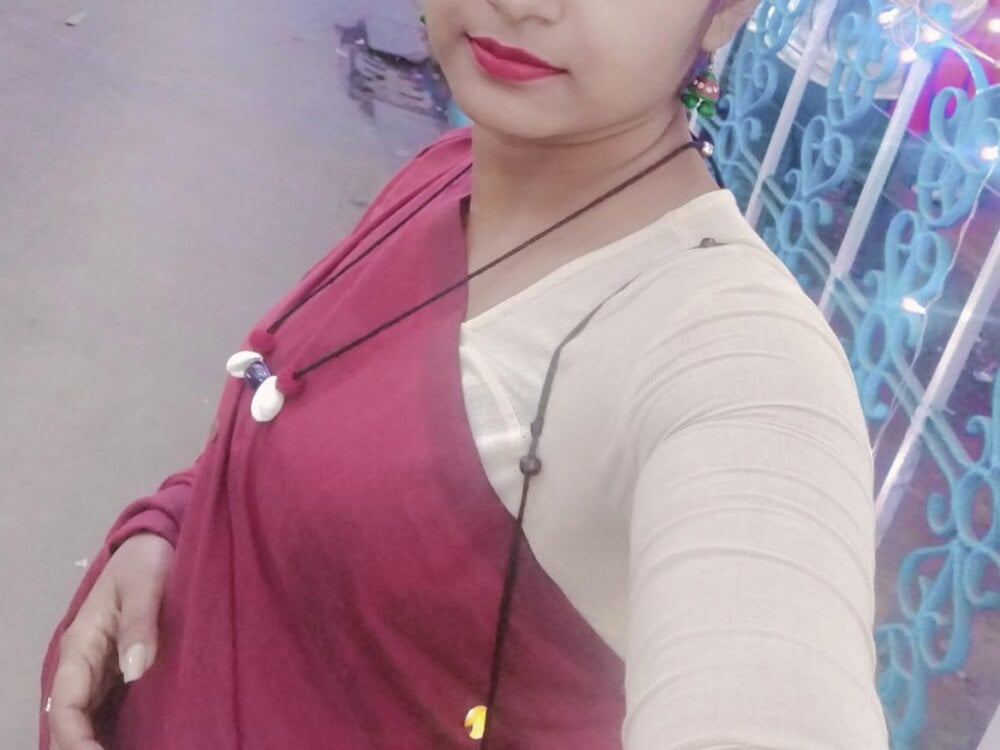 stripchat kriski_shaw webcam profile pic via watchgirlcam.com