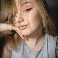 Marie_Hill's Offline Chat Room