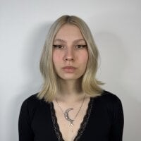 SueTomlison's webcam live show