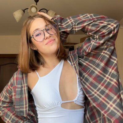 Jennifer_Wadee private show